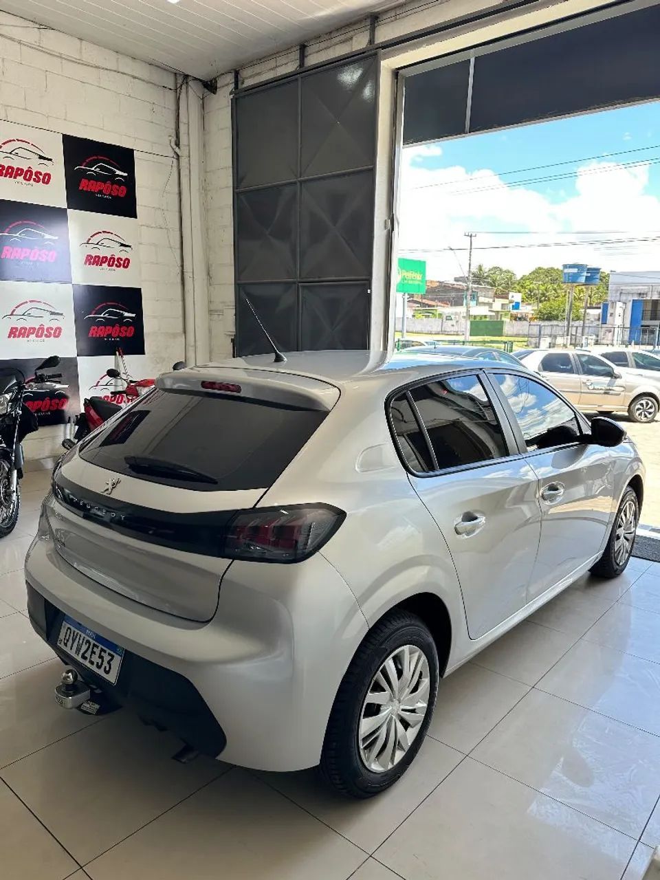 Peugeot 208 4