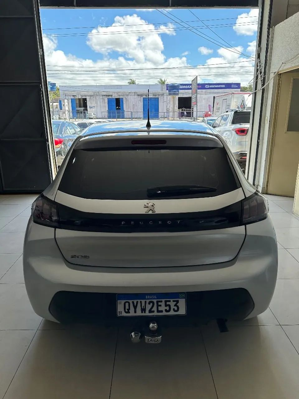 Peugeot 208 10