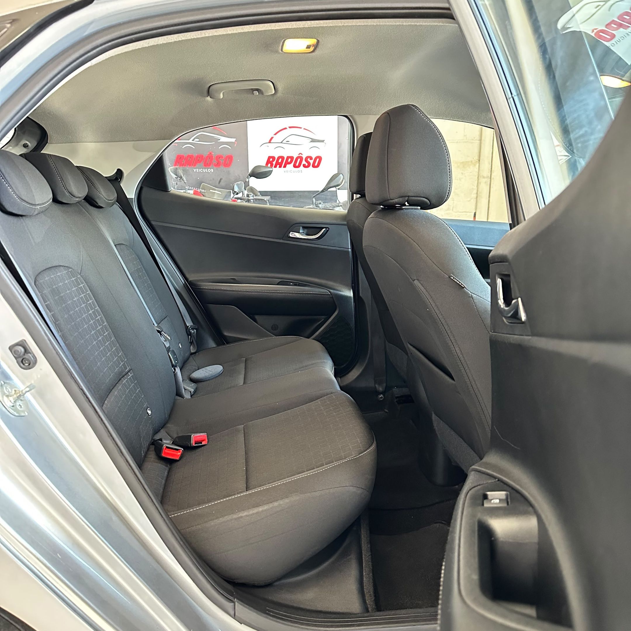 Hyundai HB20 10
