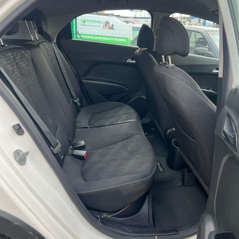 Hyundai HB20X 8
