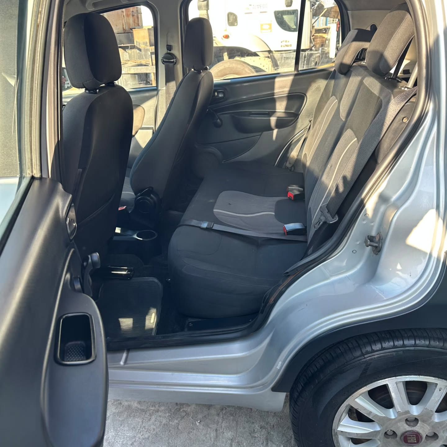 Fiat Uno 5