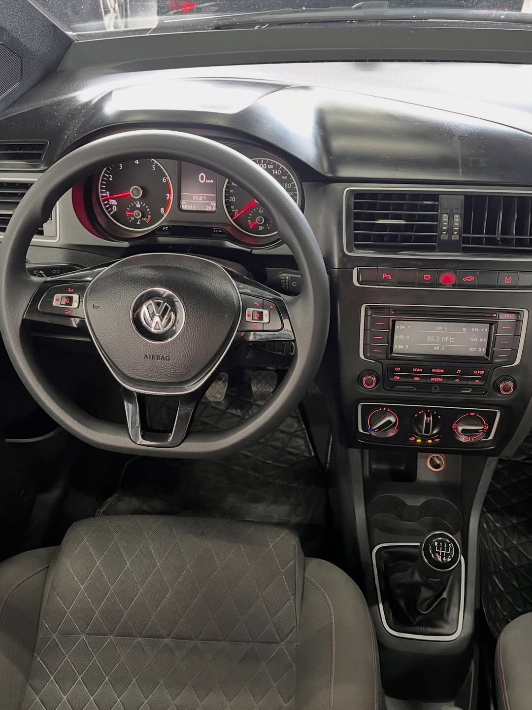 VW - VolksWagen CROSSFOX 5