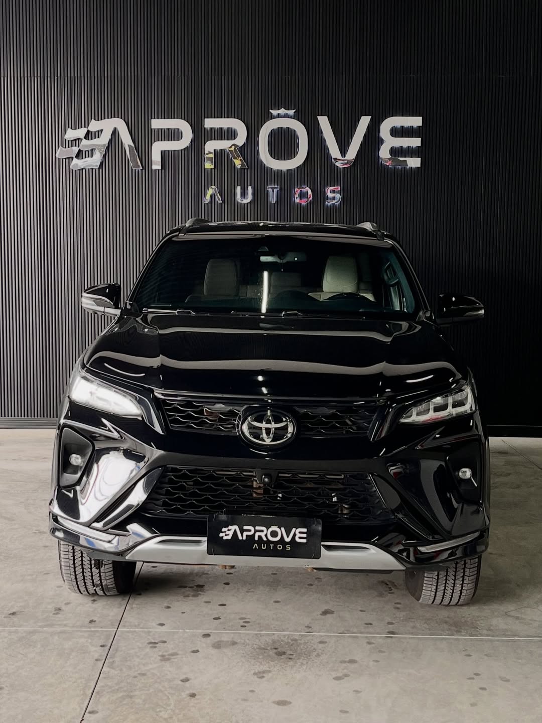 Toyota Hilux 2
