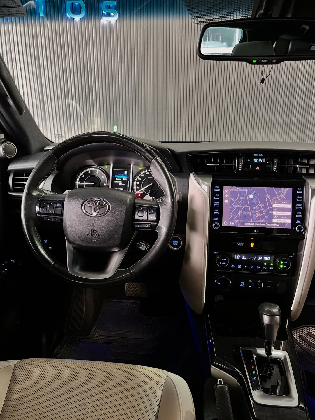 Toyota Hilux 6