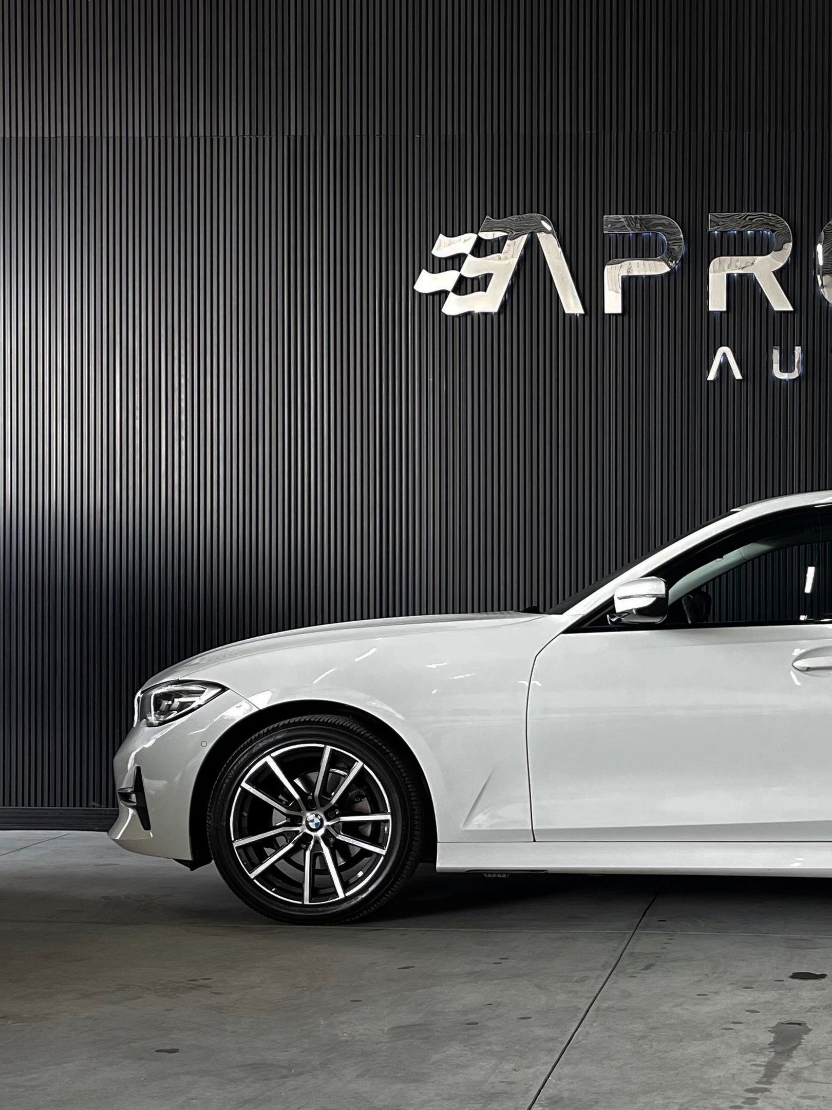 BMW 320i 3