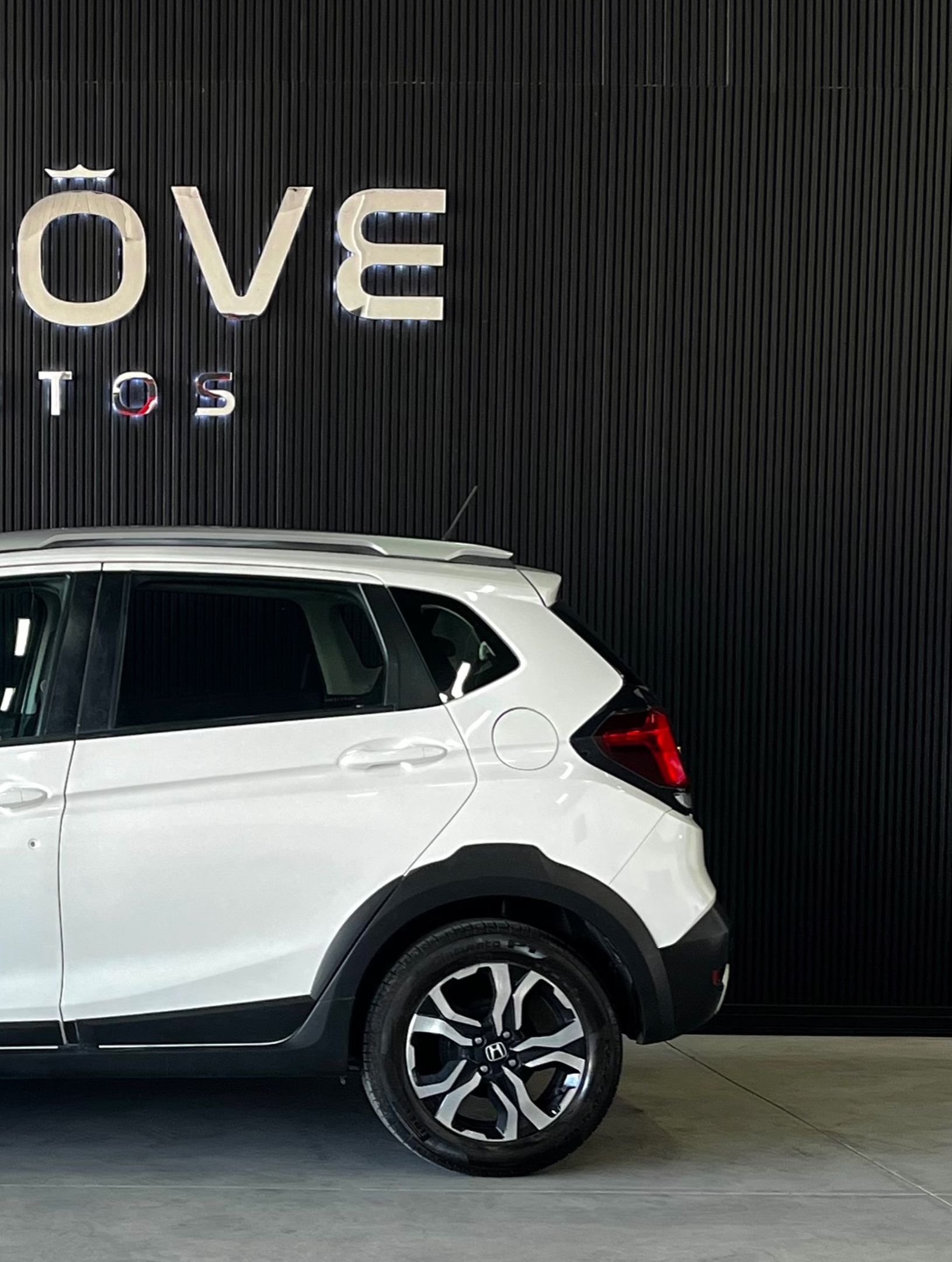 Honda WR-V 4
