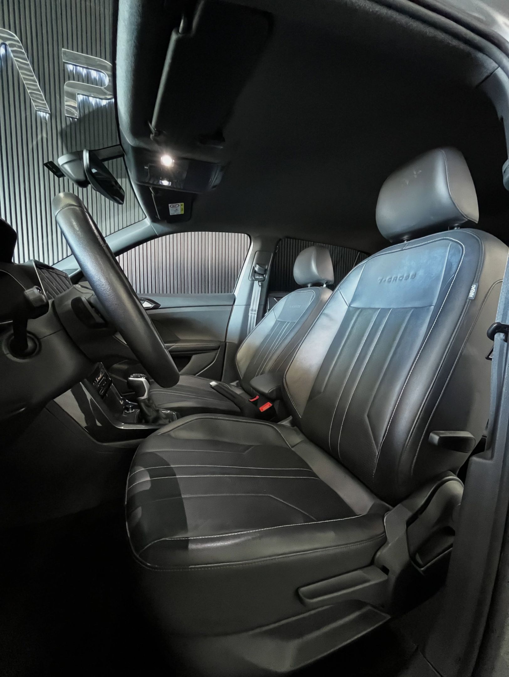Volkswagen T-Cross 8