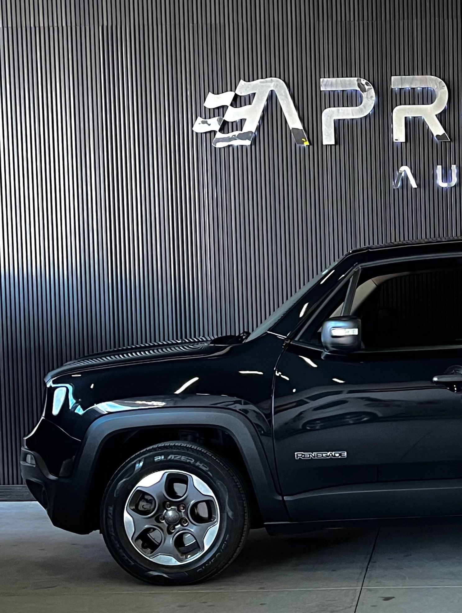 Jeep Renegade 3