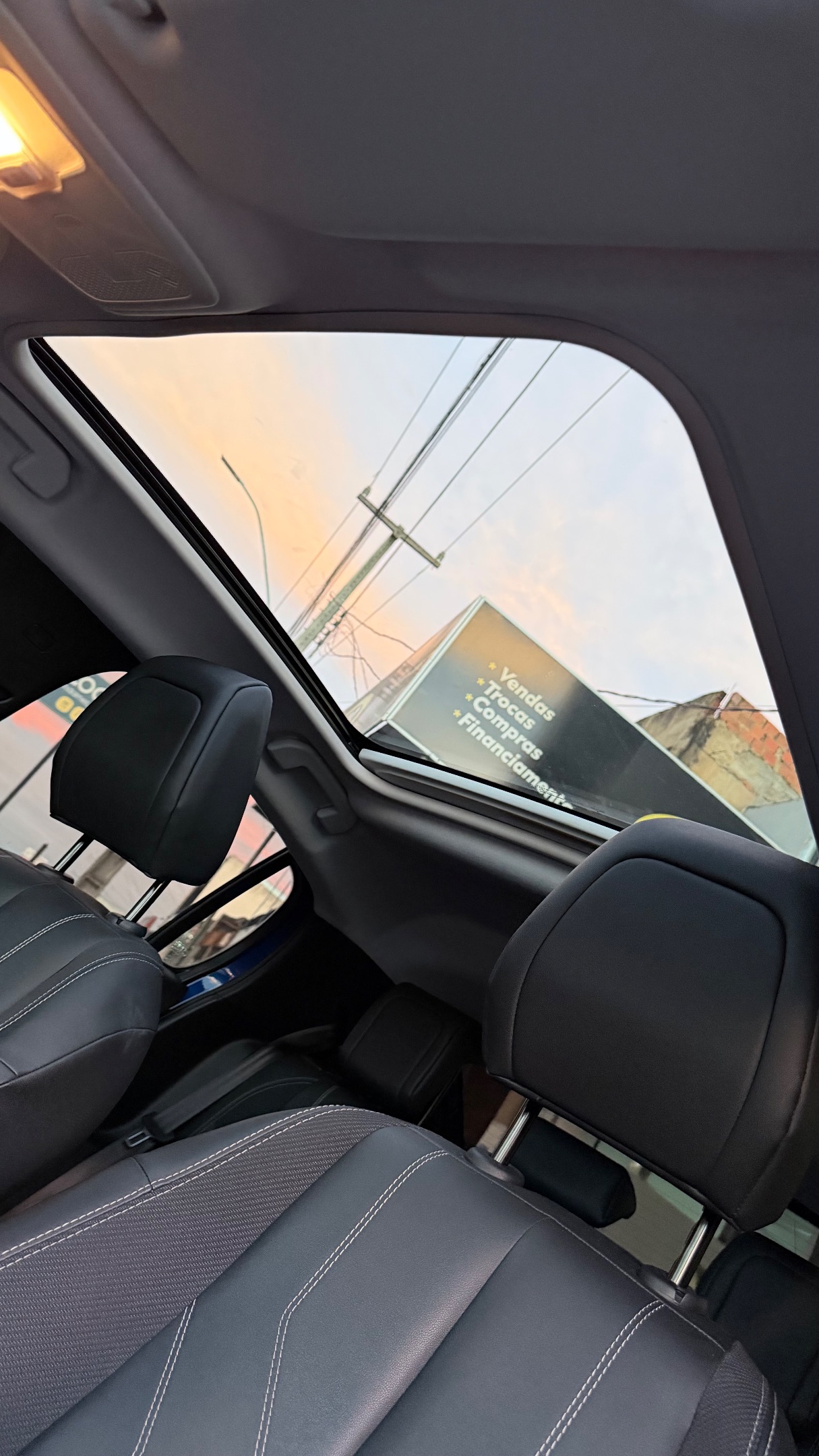Peugeot 208 6