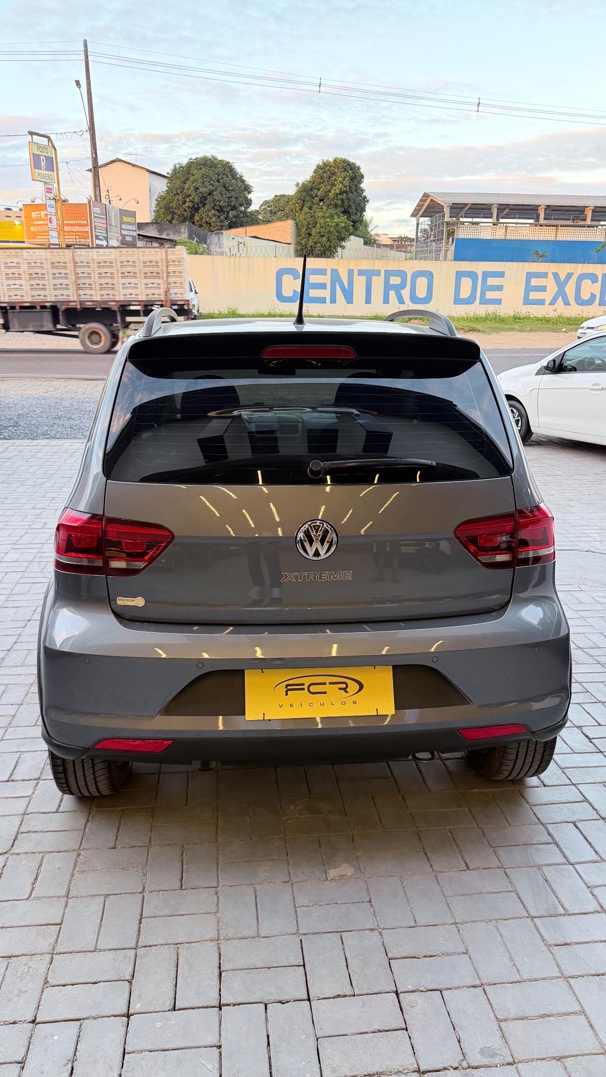 VOLKSWAGEN FOX 4