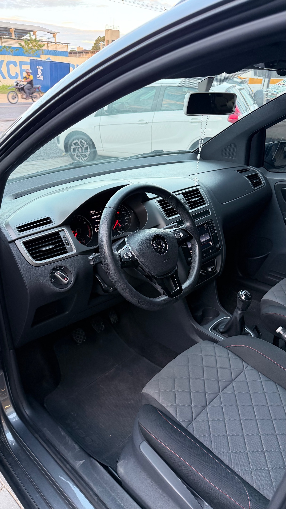 VOLKSWAGEN FOX 7