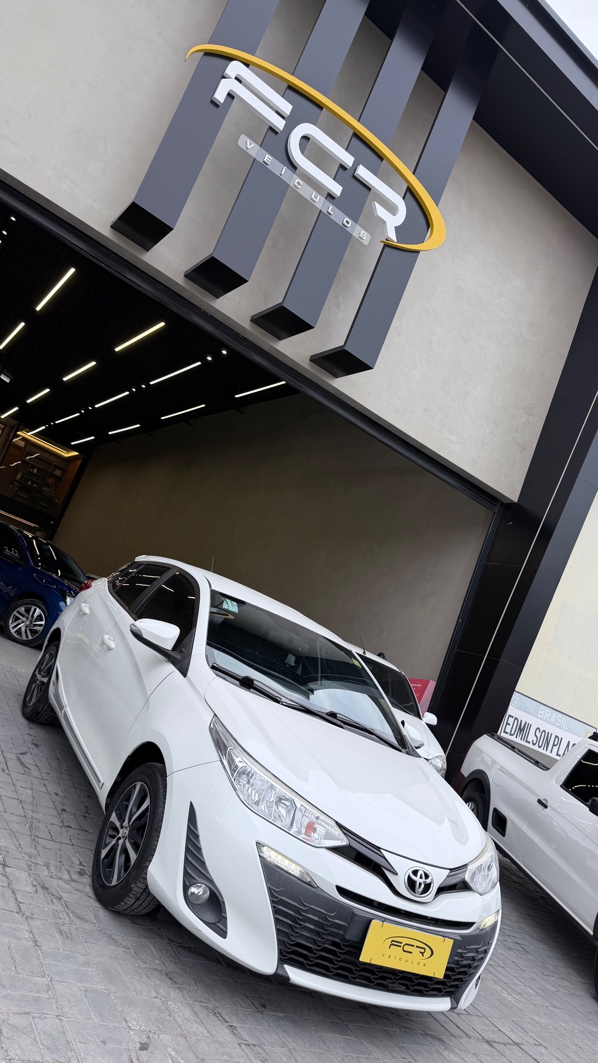 TOYOTA YARIS 3