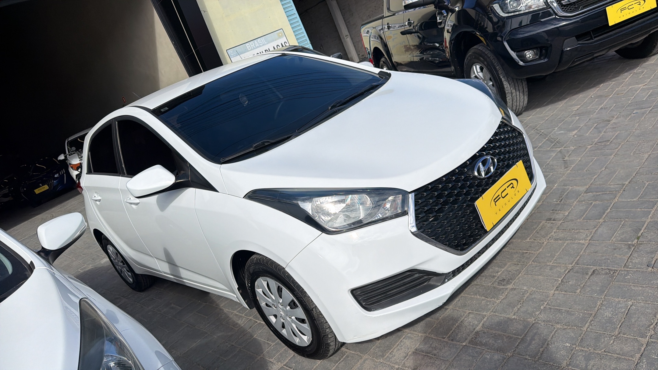 HYUNDAI HB20 2