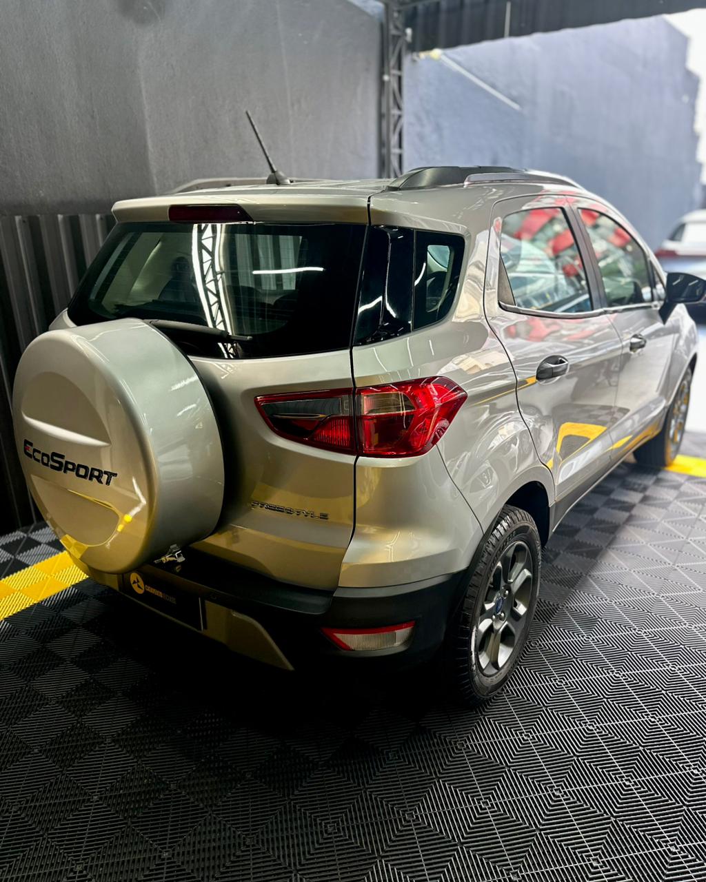 FORD ECOSPORT 11
