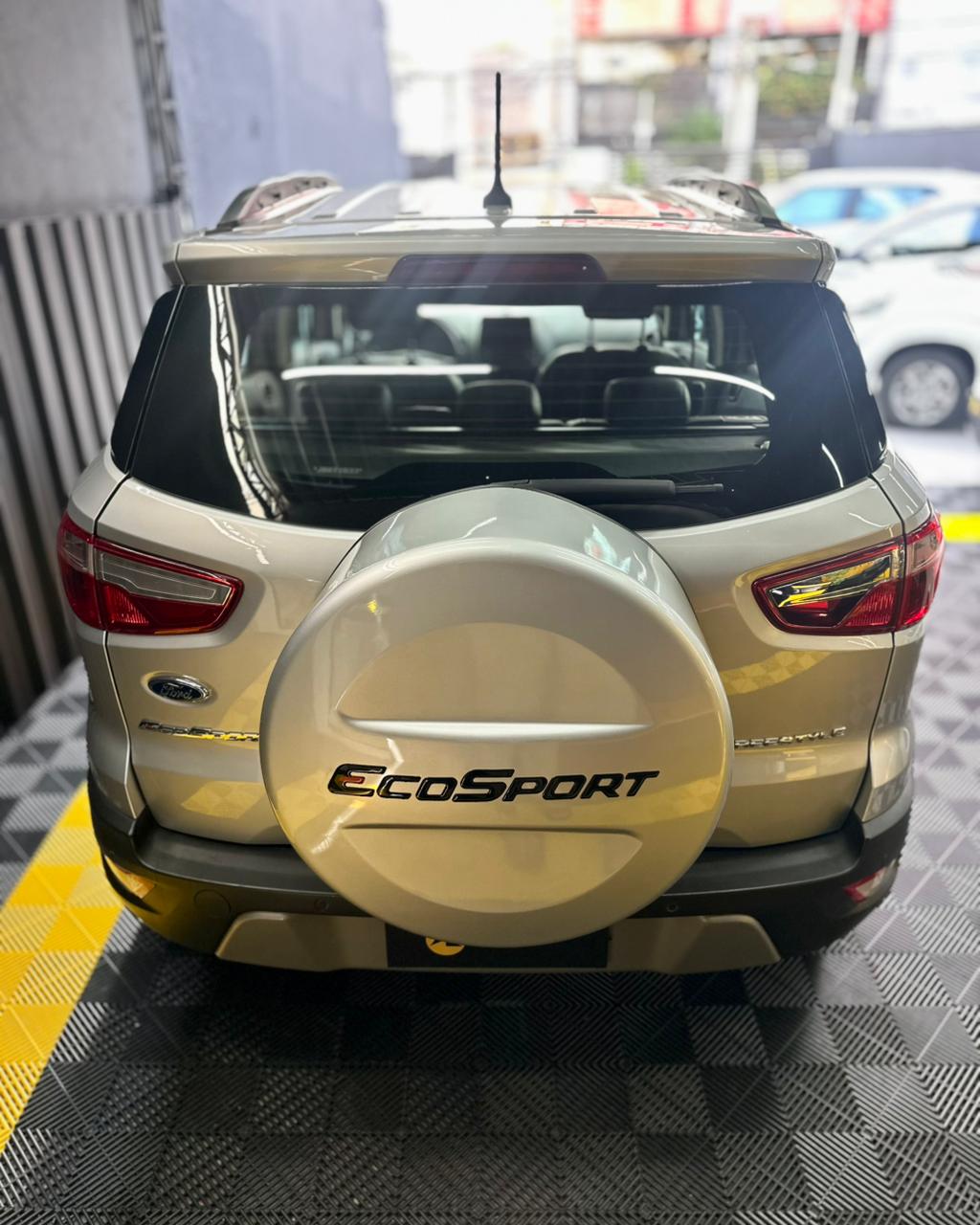 FORD ECOSPORT 12
