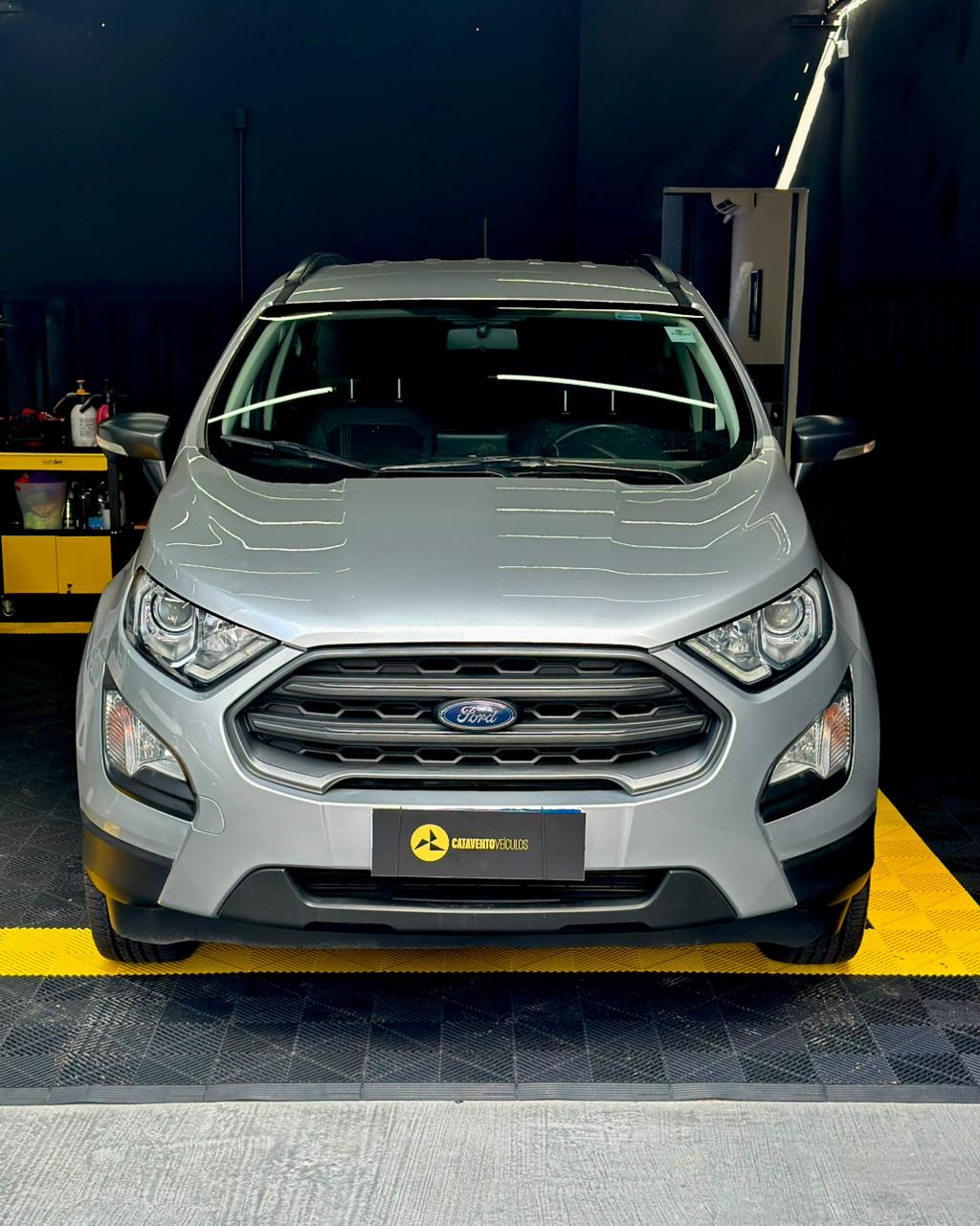 FORD ECOSPORT 19