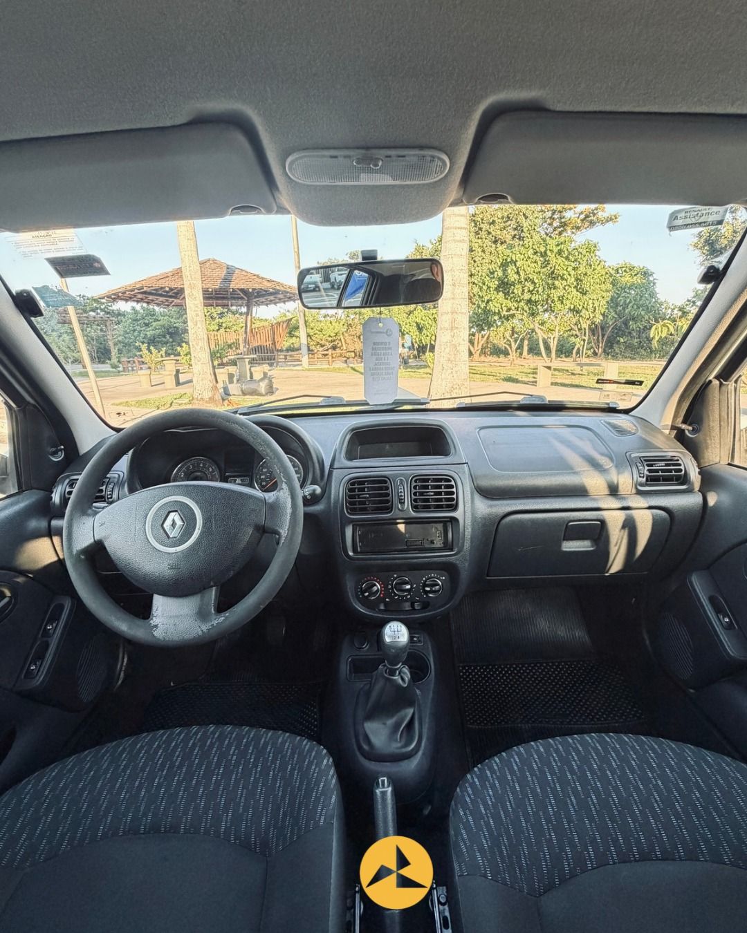 RENAULT RENAULT 8