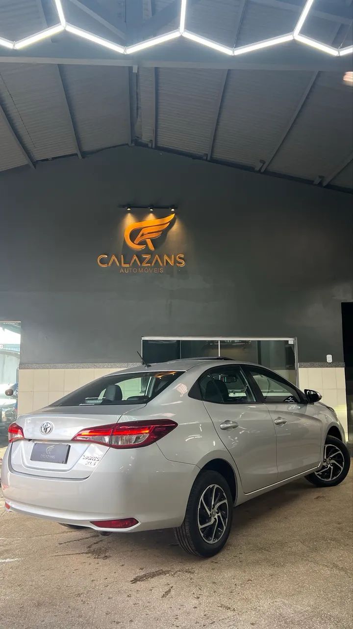 Toyota YARIS 8