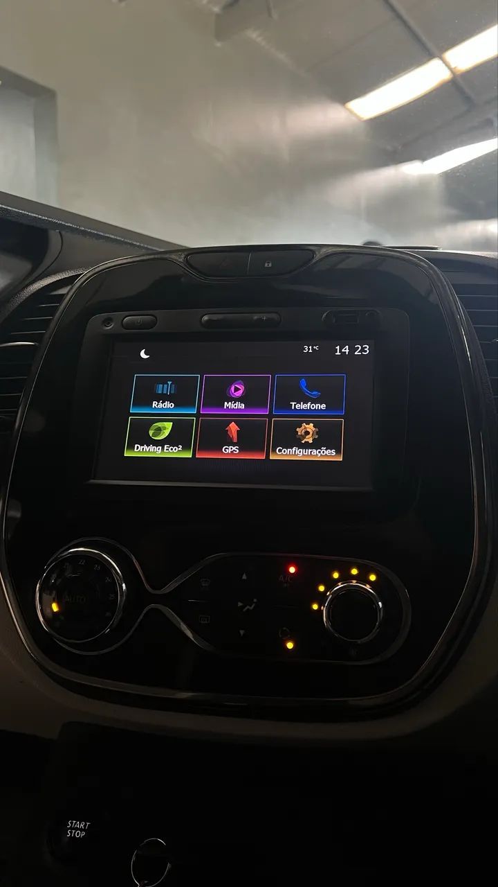 Renault CAPTUR 3