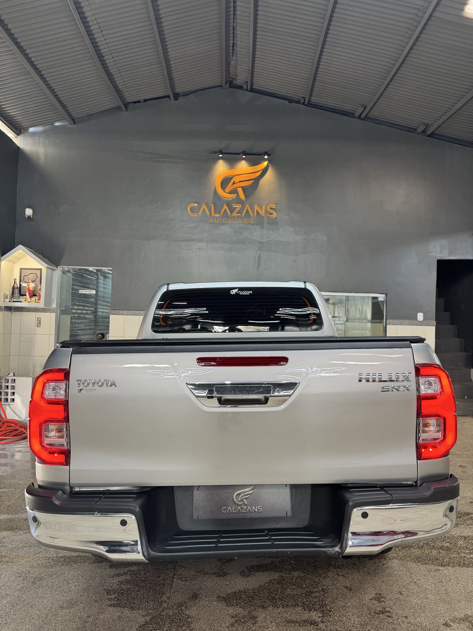 TOYOTA HILUX CD 8