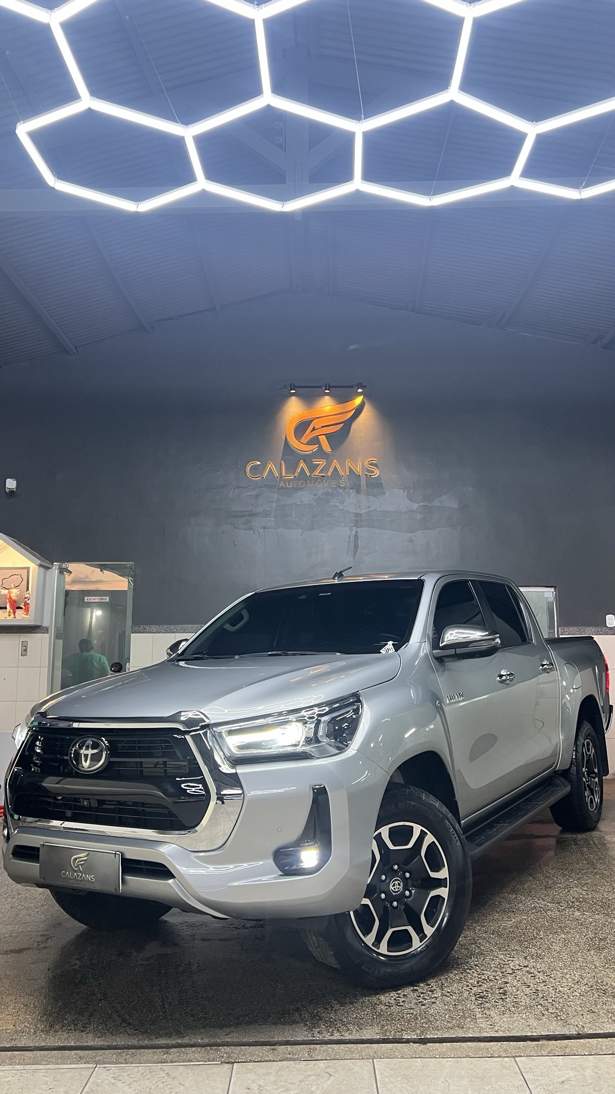 TOYOTA TOYOTA 2023