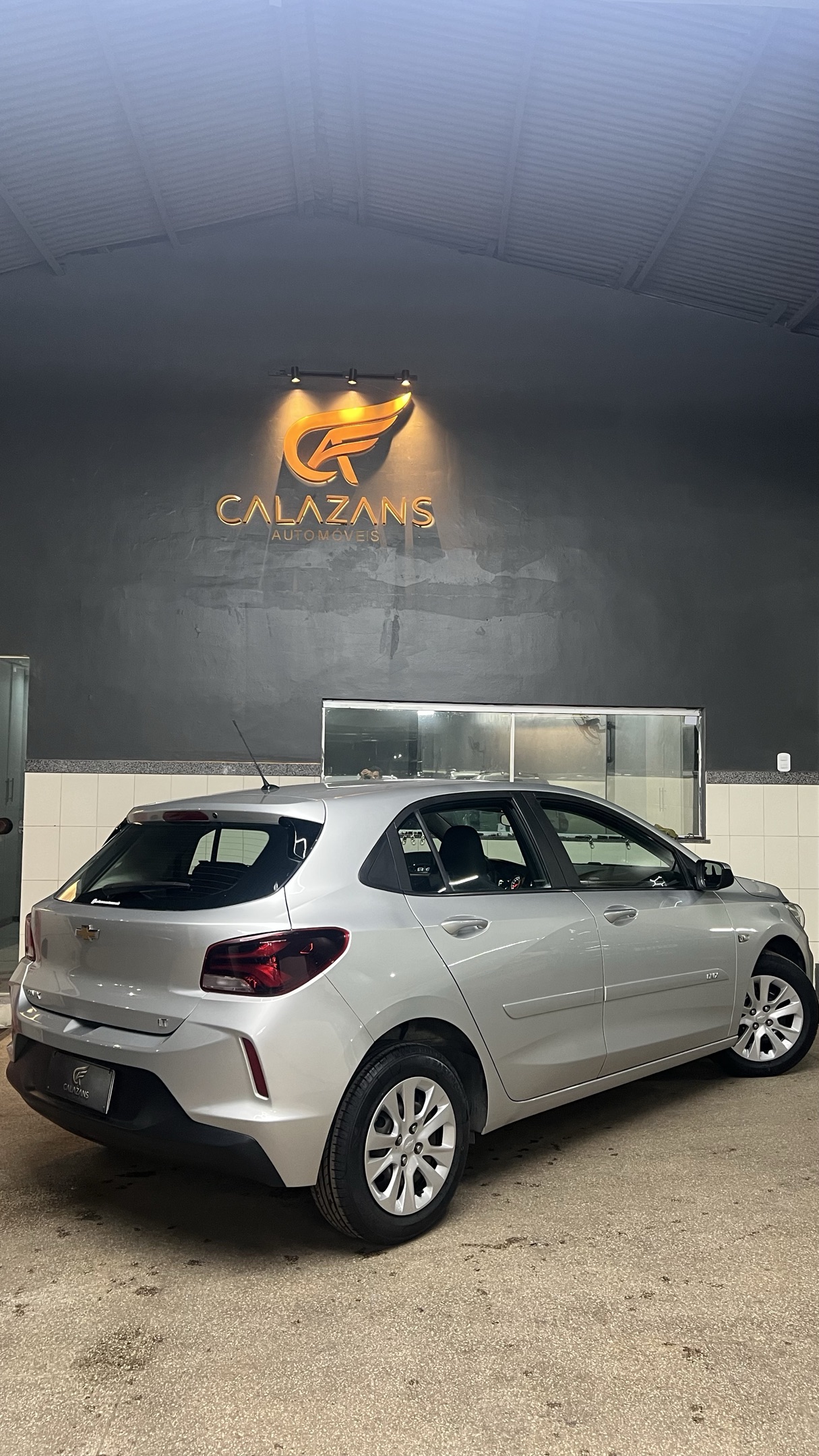 CHEVROLET ONIX 6