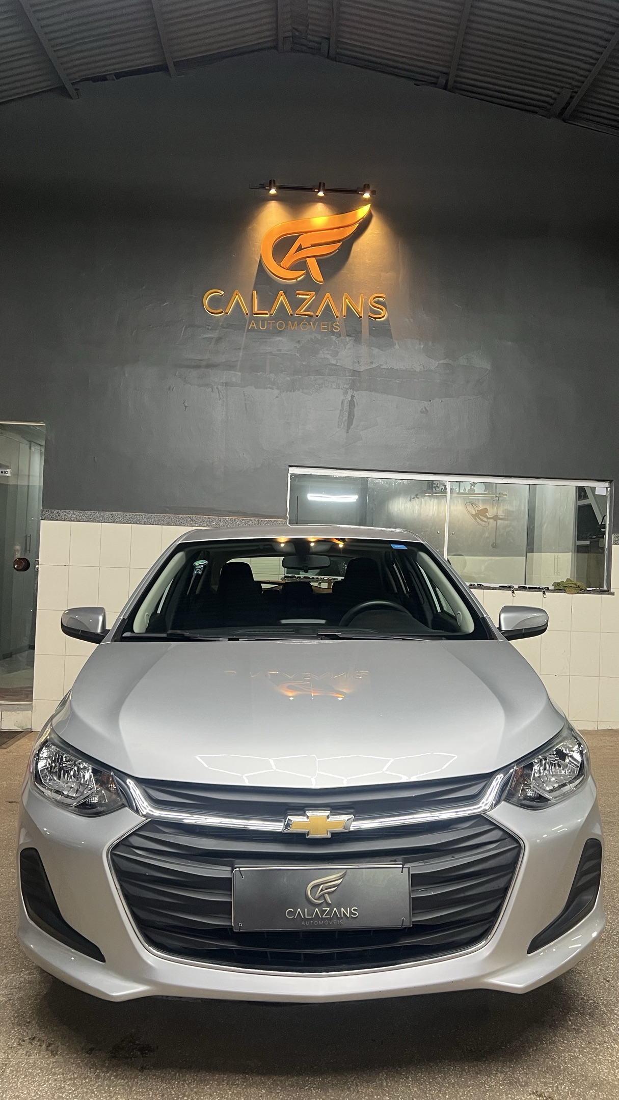 CHEVROLET ONIX 8
