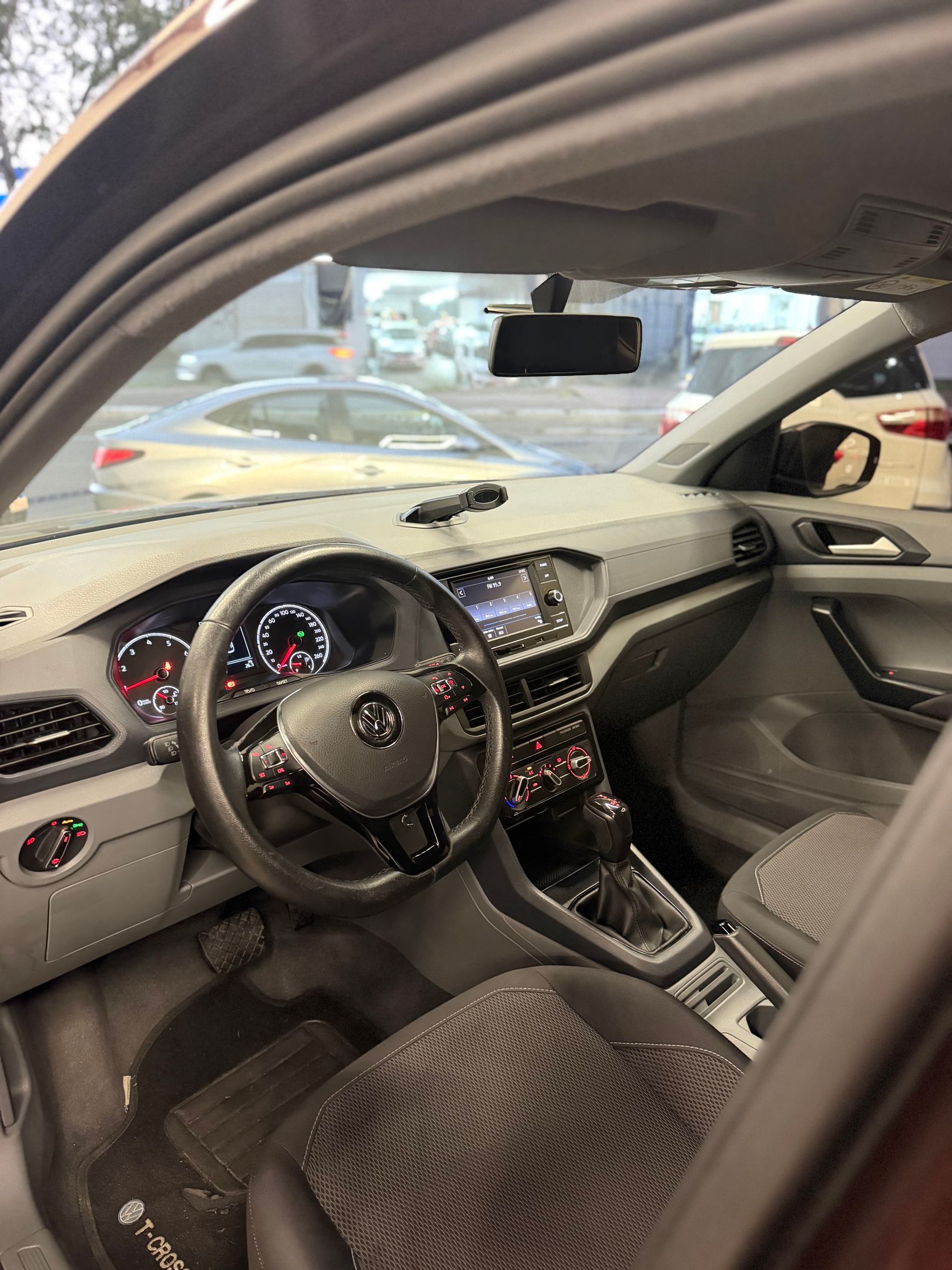 VOLKSWAGEN T 7