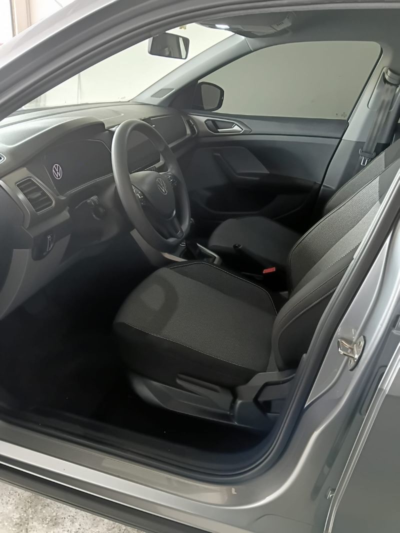 VW - VolksWagen T-Cross 4