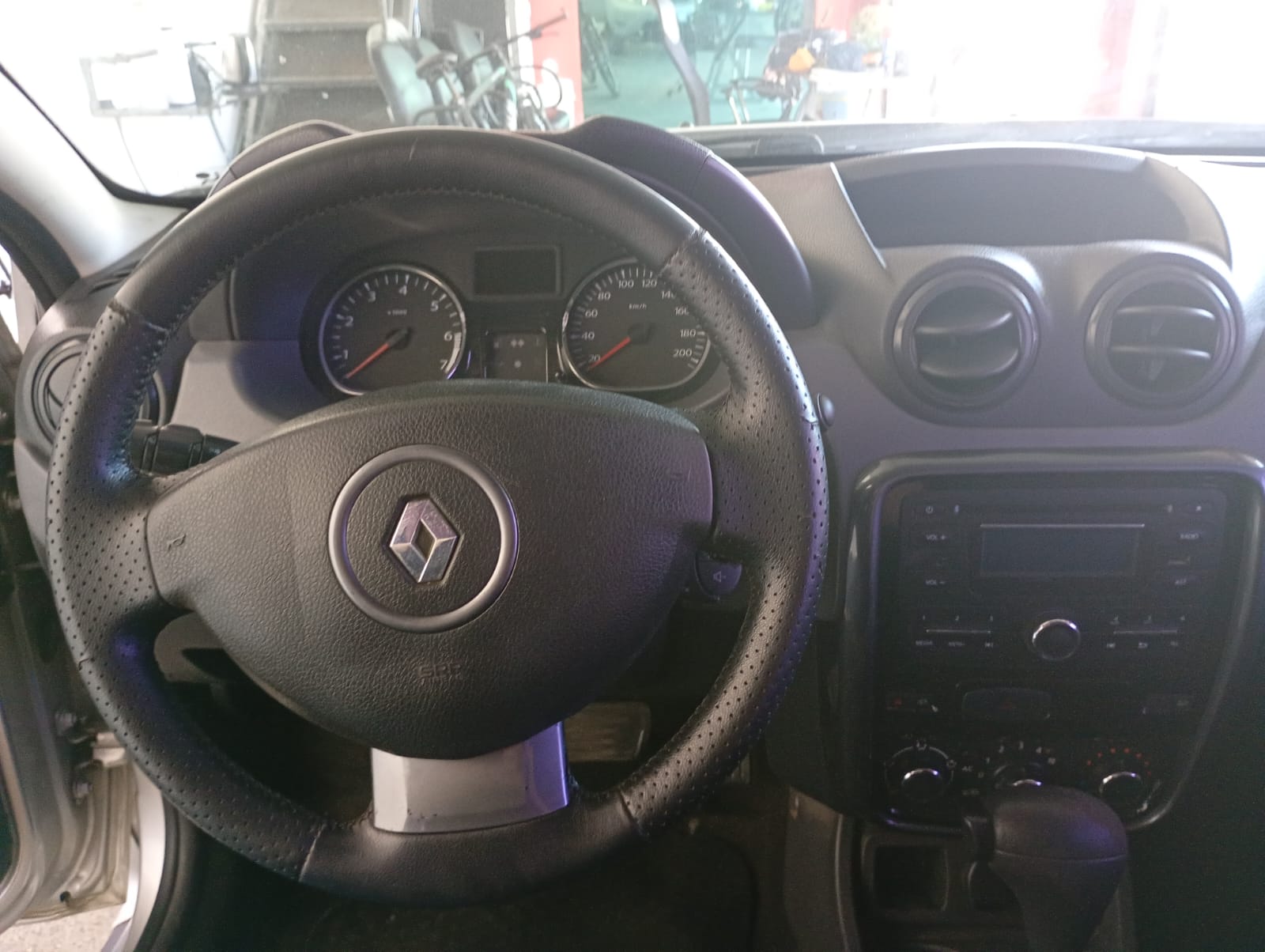 RENAULT DUSTER 3