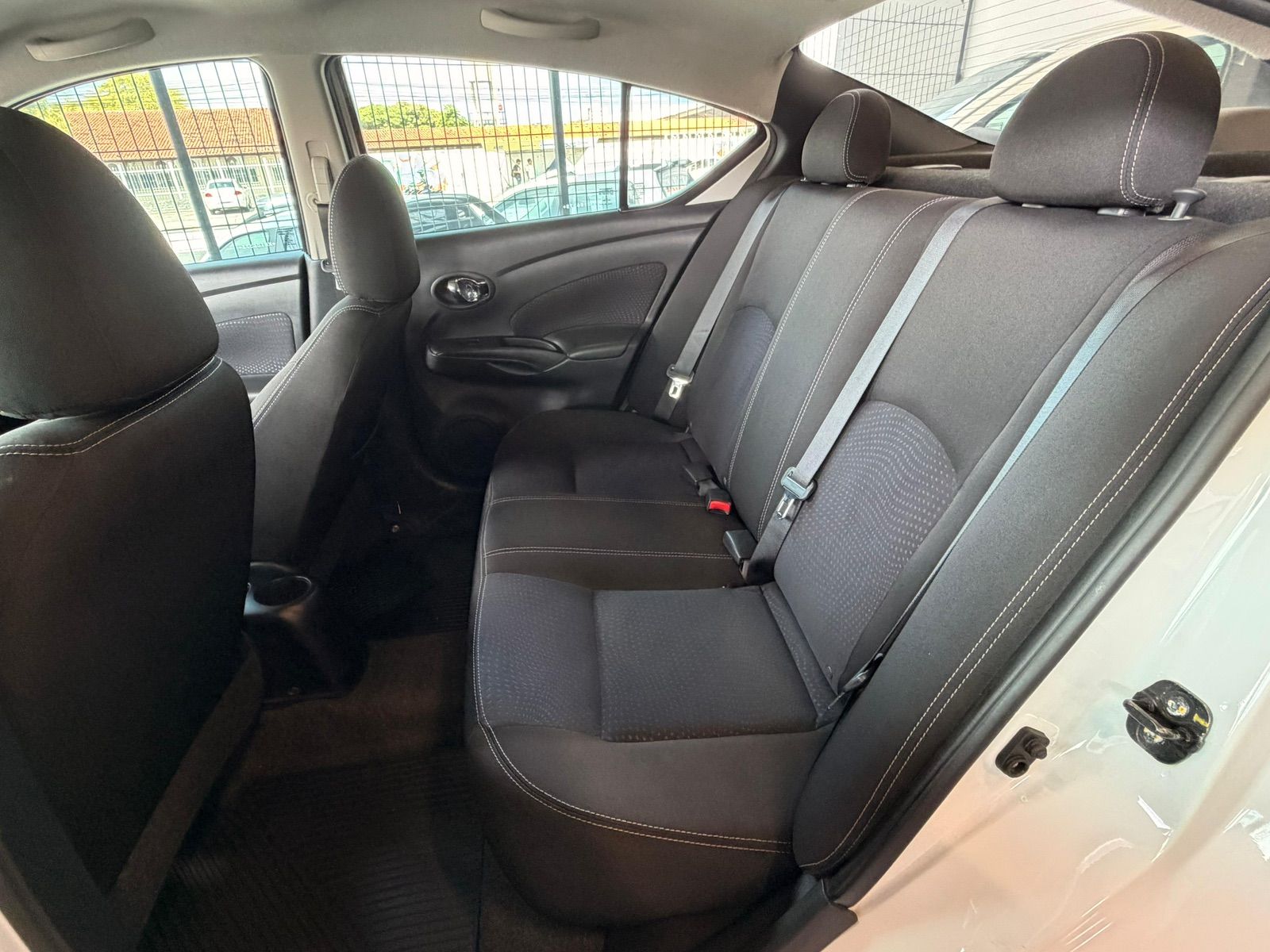 NISSAN VERSA 5