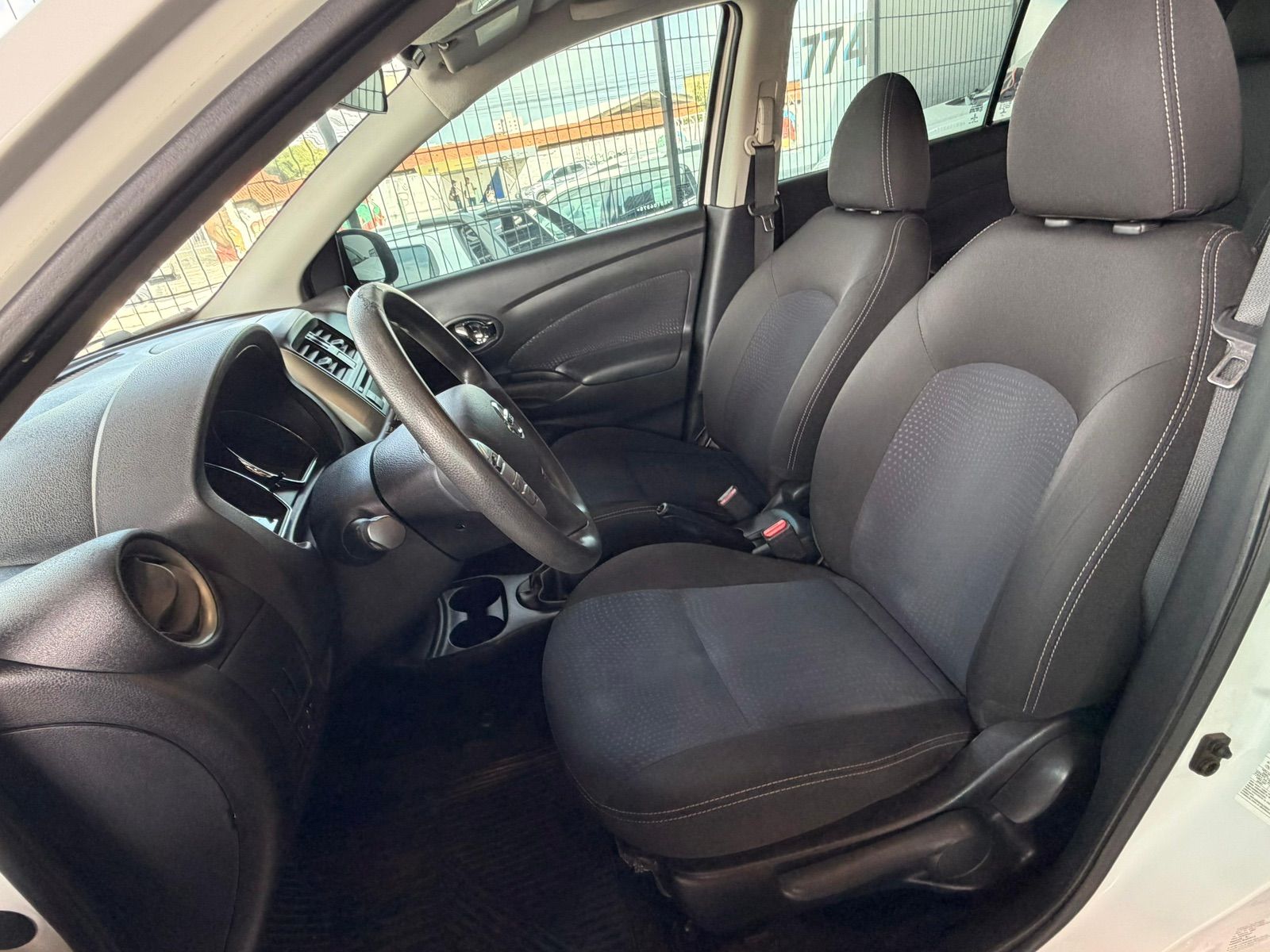 NISSAN VERSA 3