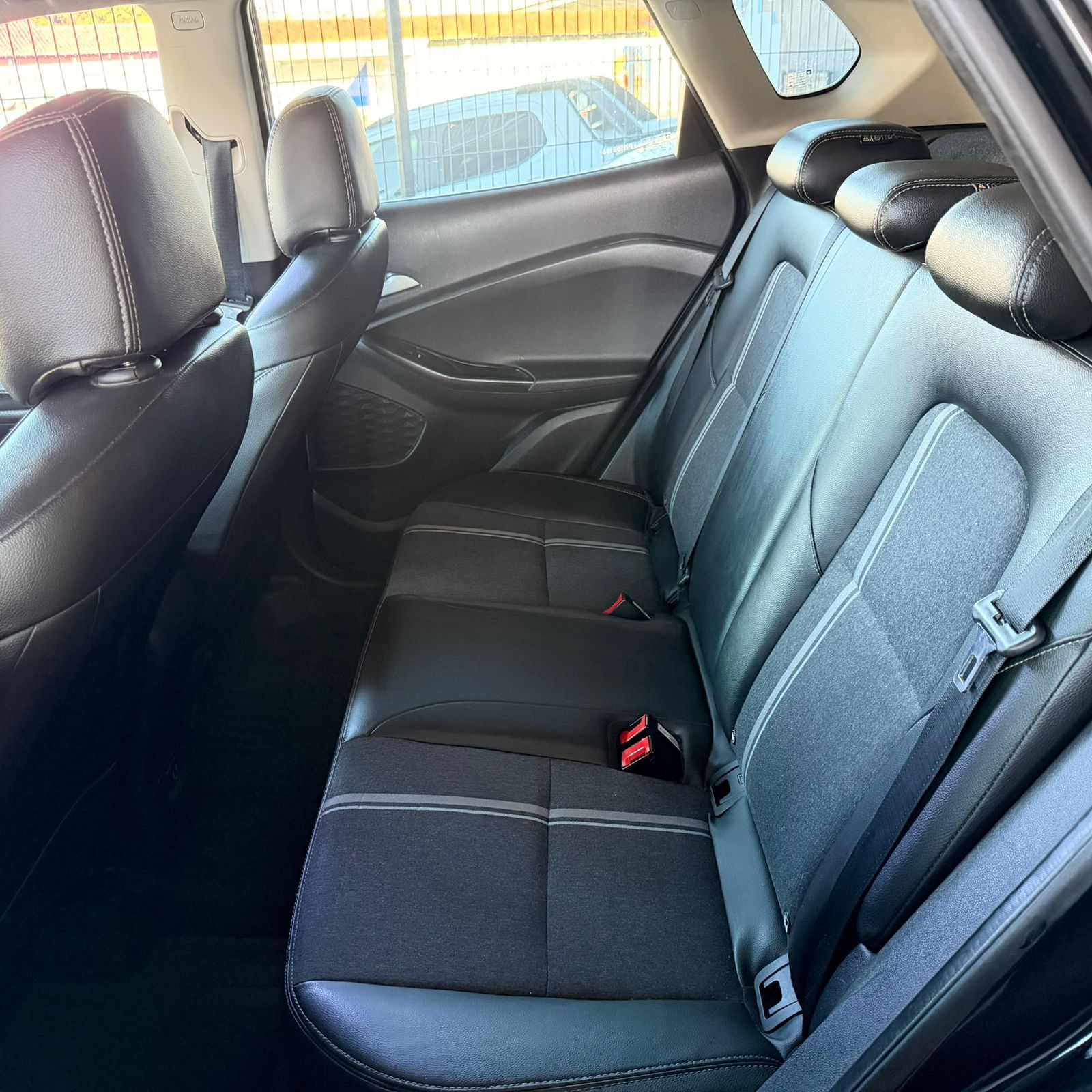 CHEVROLET TRACKER 6