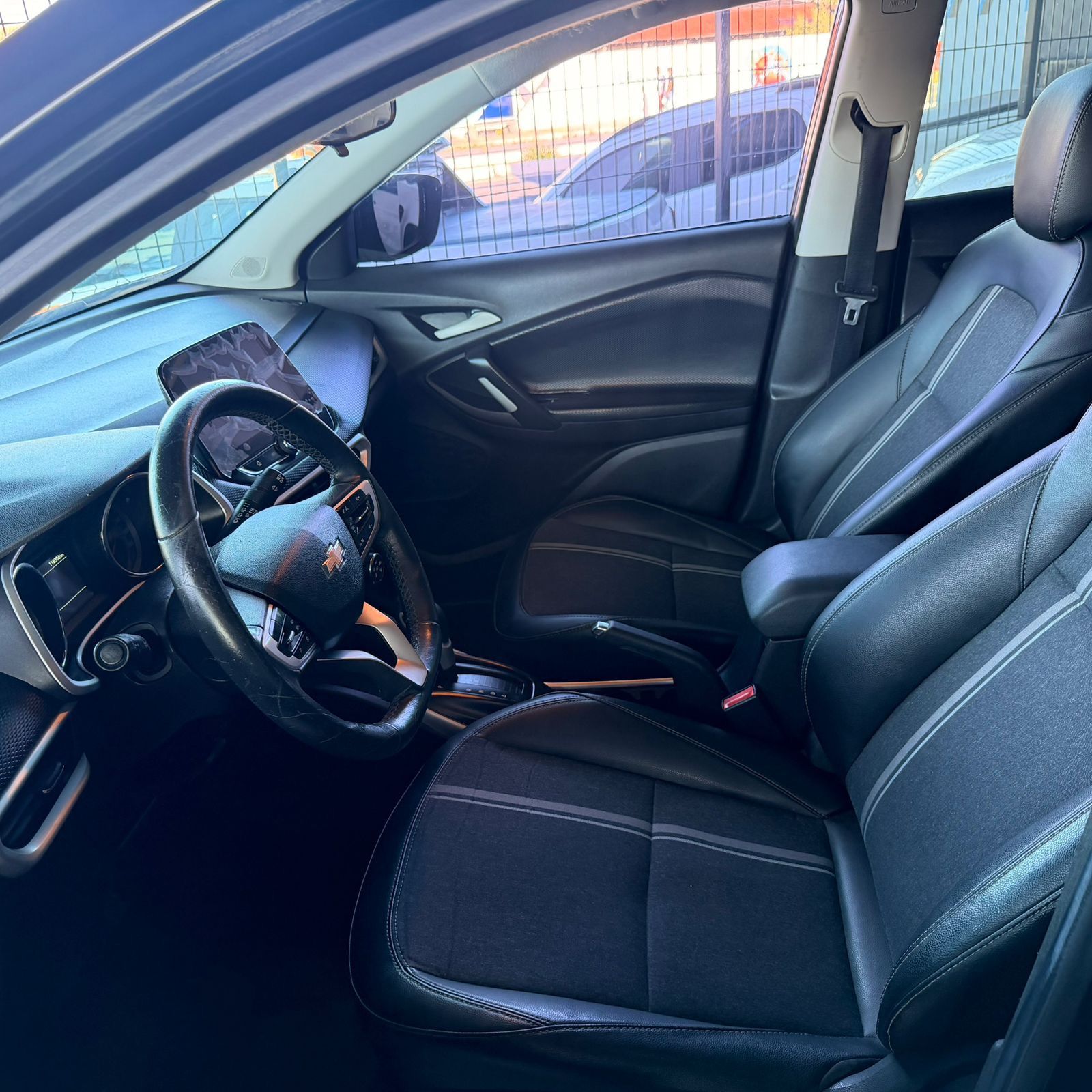 CHEVROLET TRACKER 4
