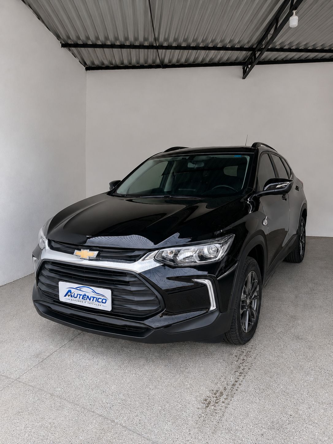 CHEVROLET TRACKER 3