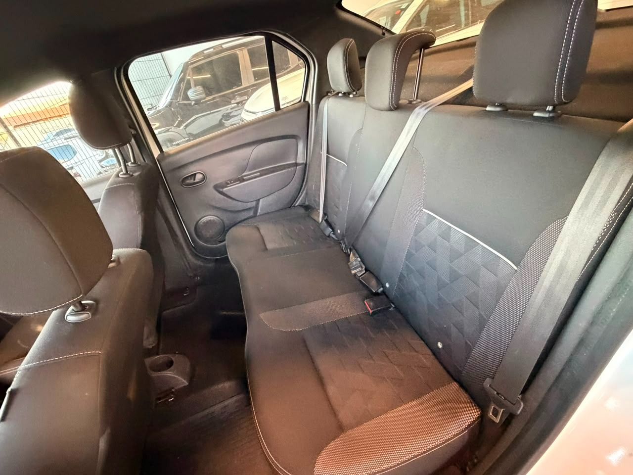 RENAULT LOGAN 5