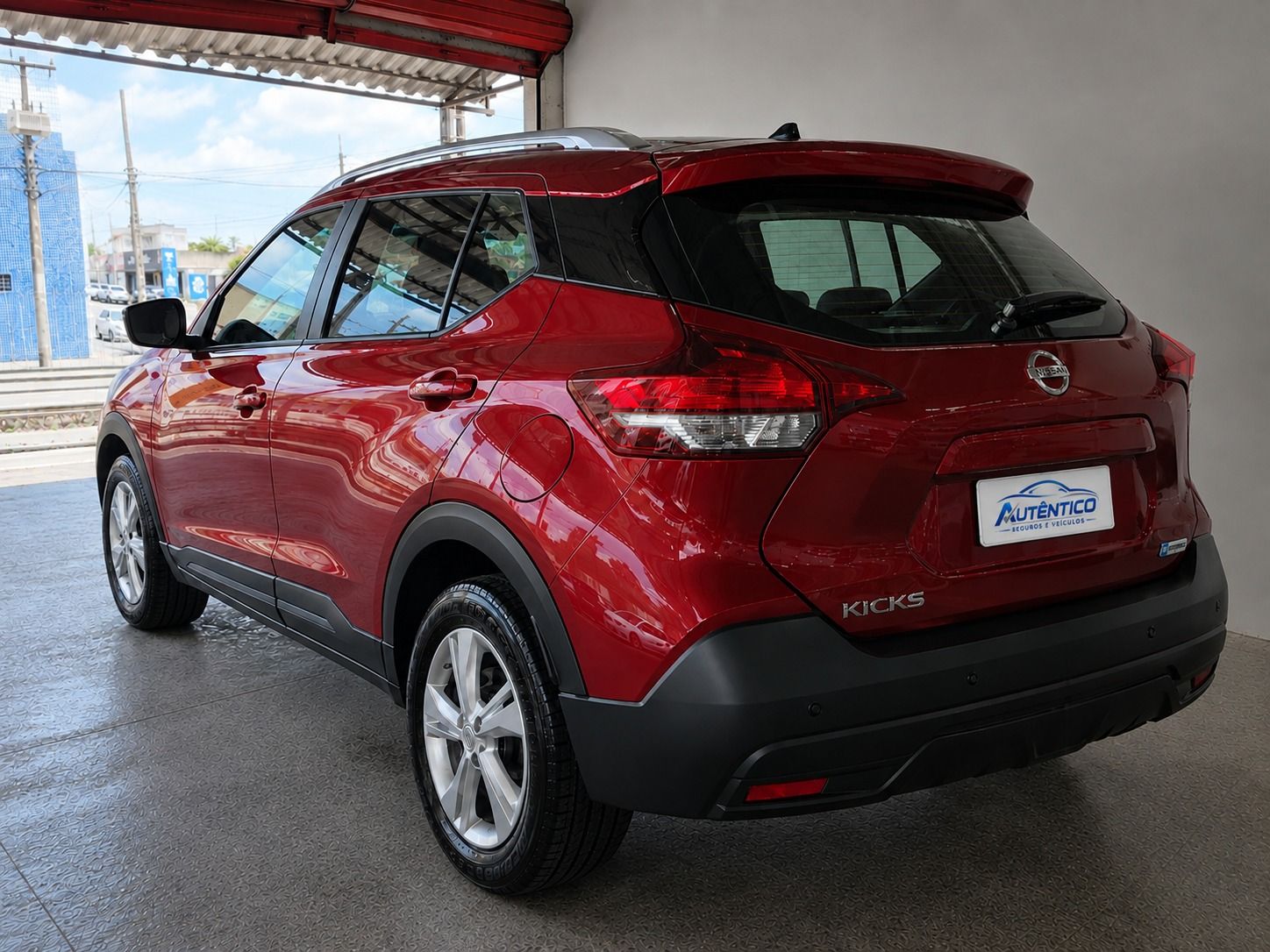 NISSAN KICKS 7