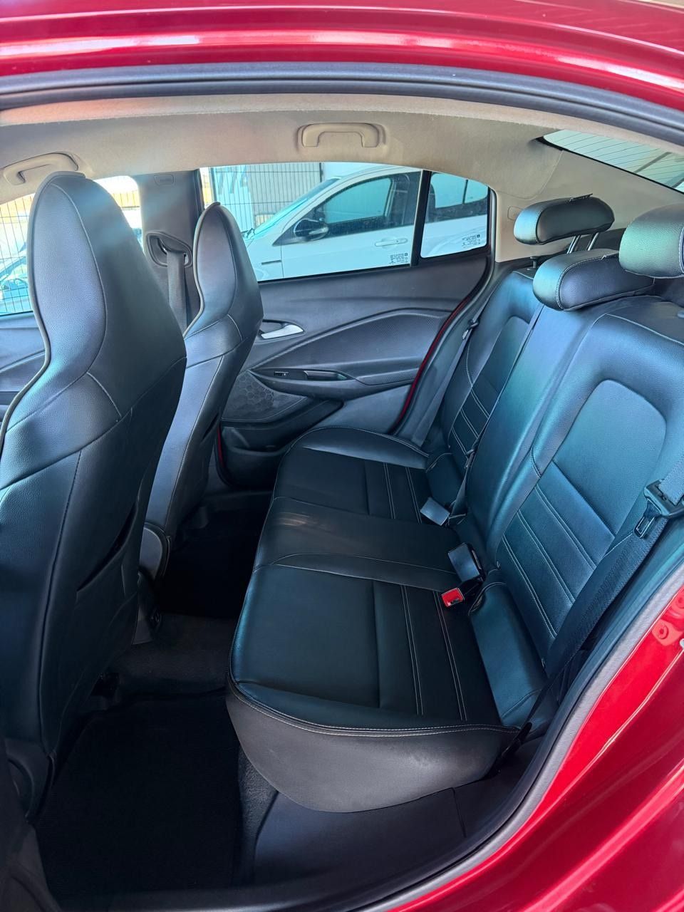 CHEVROLET ONIX PLUS 6