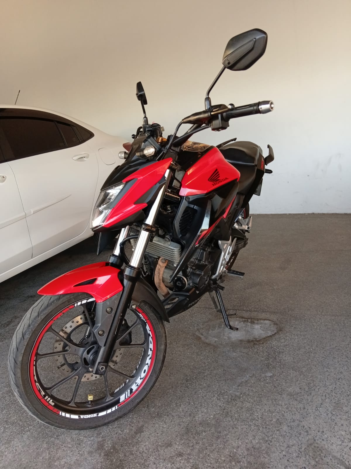 HONDA CB300F 3