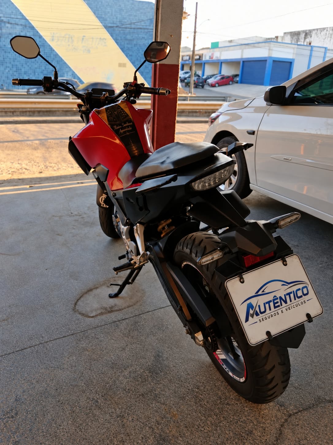 HONDA CB300F 7