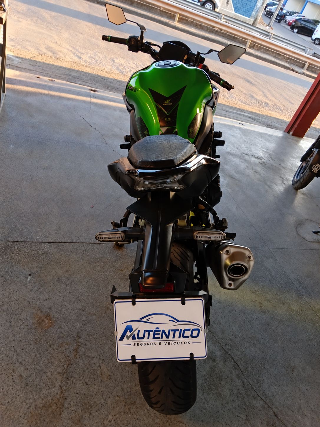 KAWASAKI Z 6