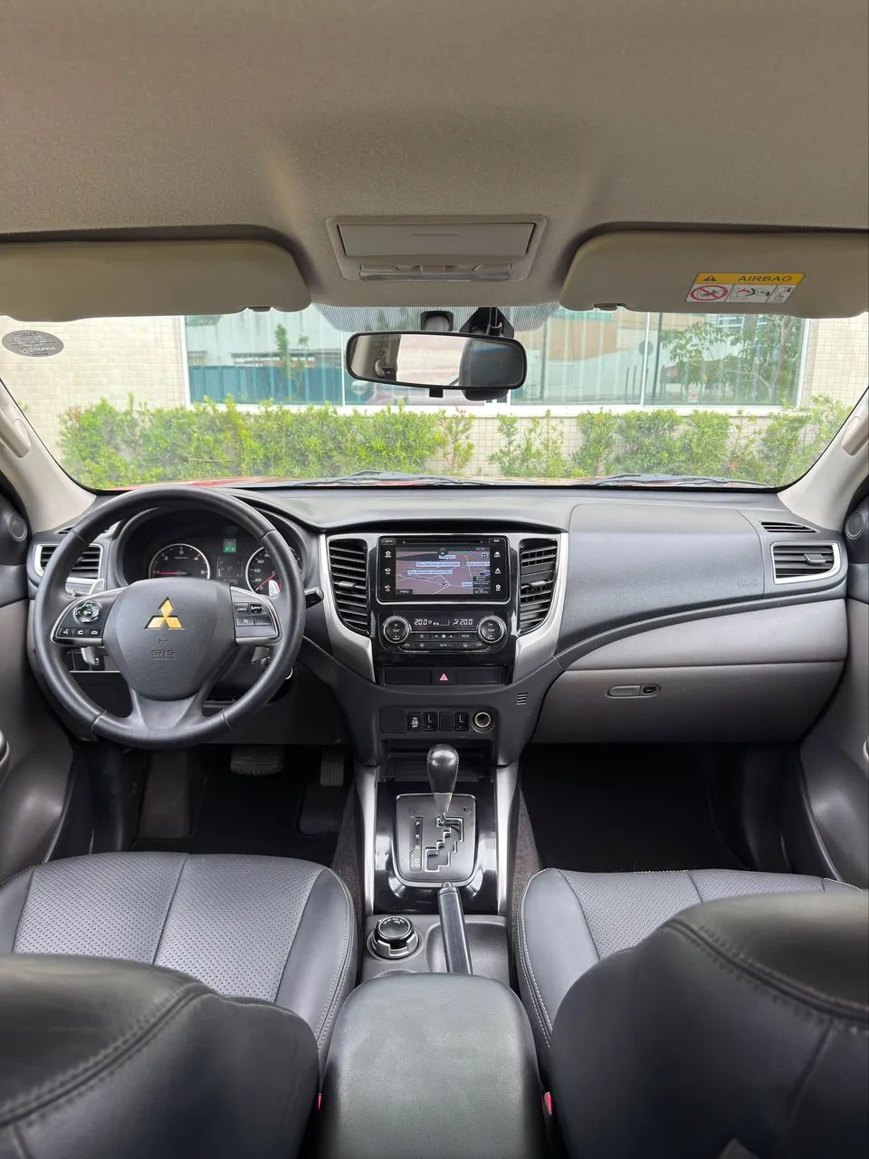 Mitsubishi L200 10