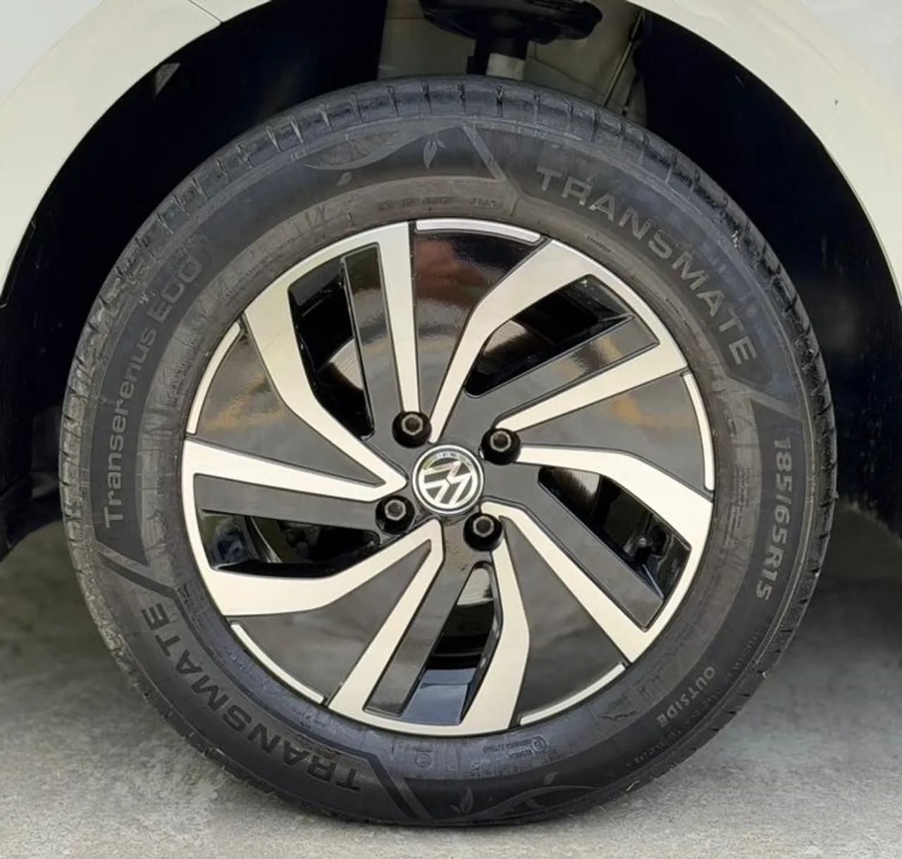 Volkswagen POLO 16