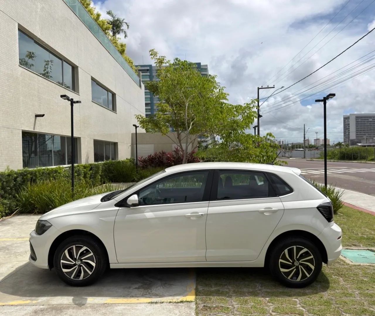 Volkswagen POLO 5
