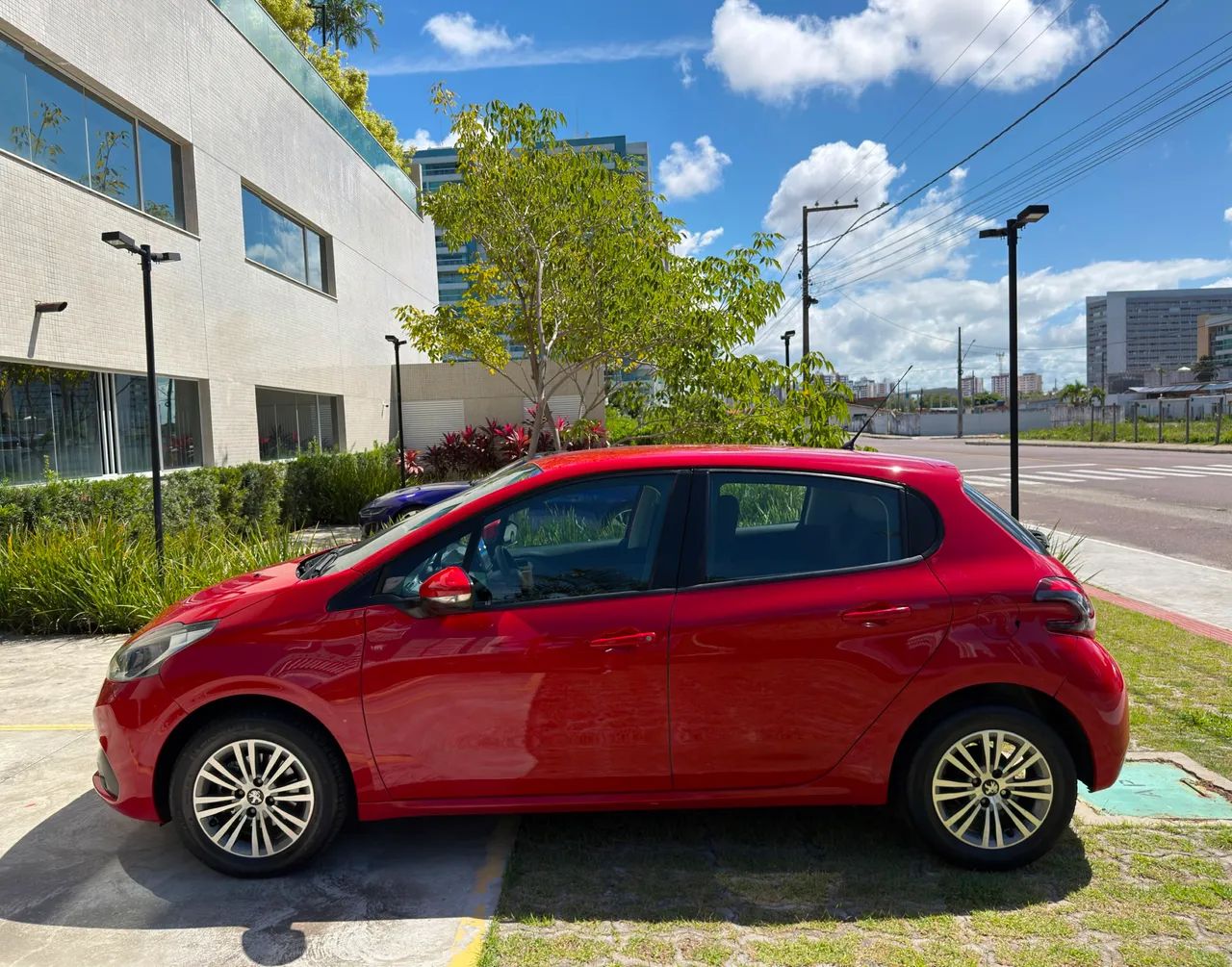Peugeot 208 4