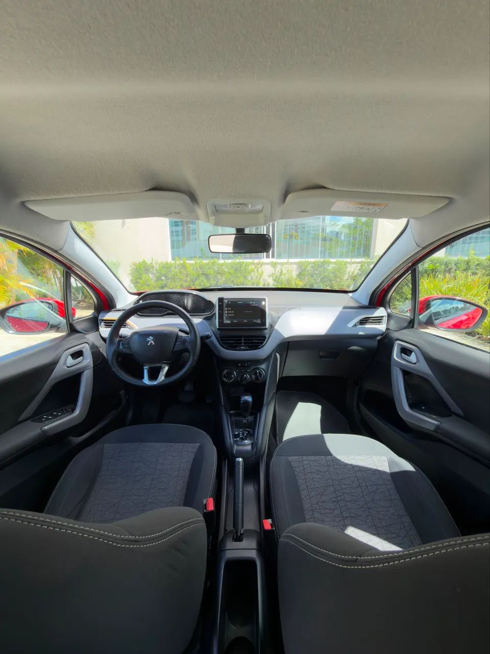 Peugeot 208 9