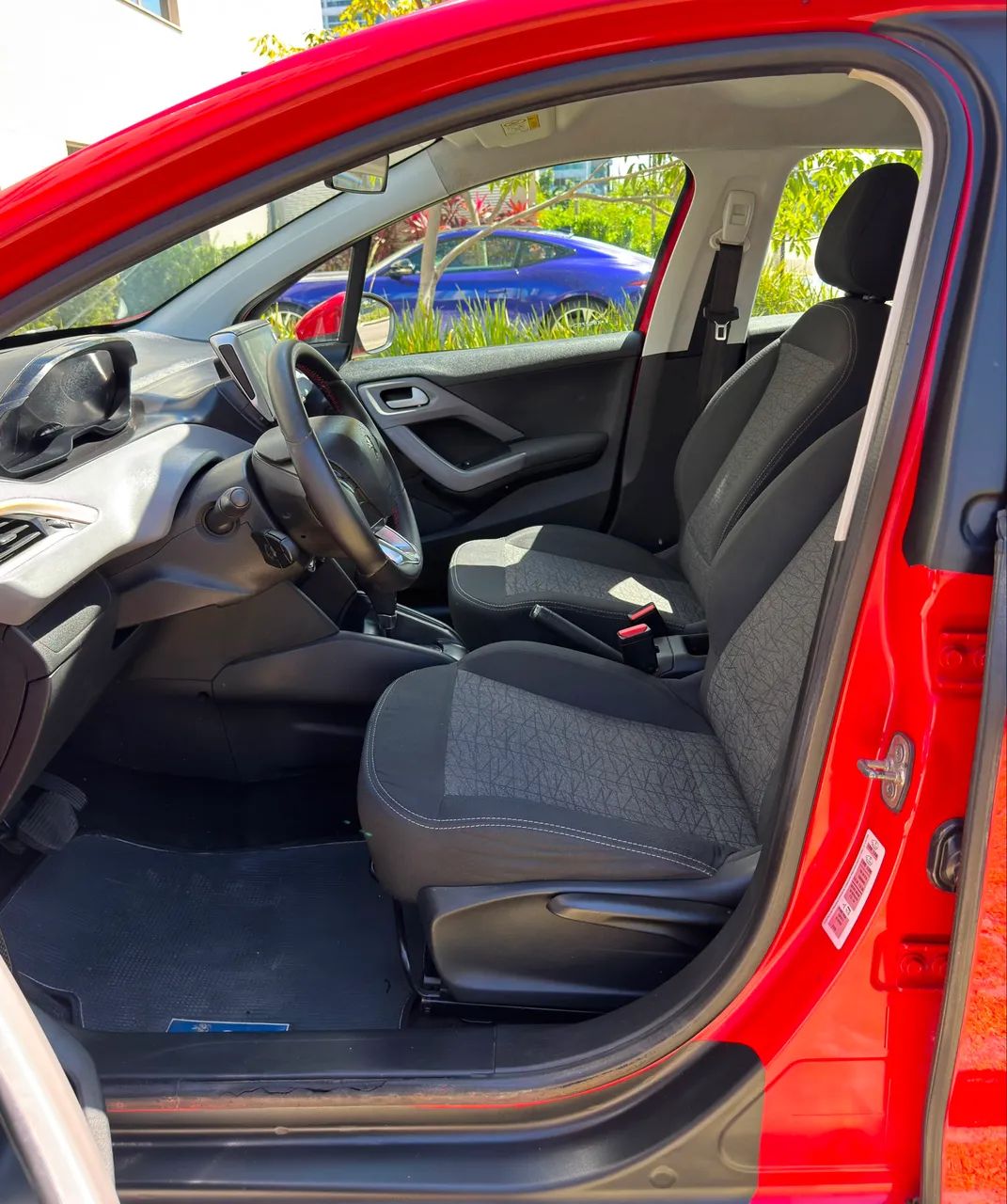 Peugeot 208 15