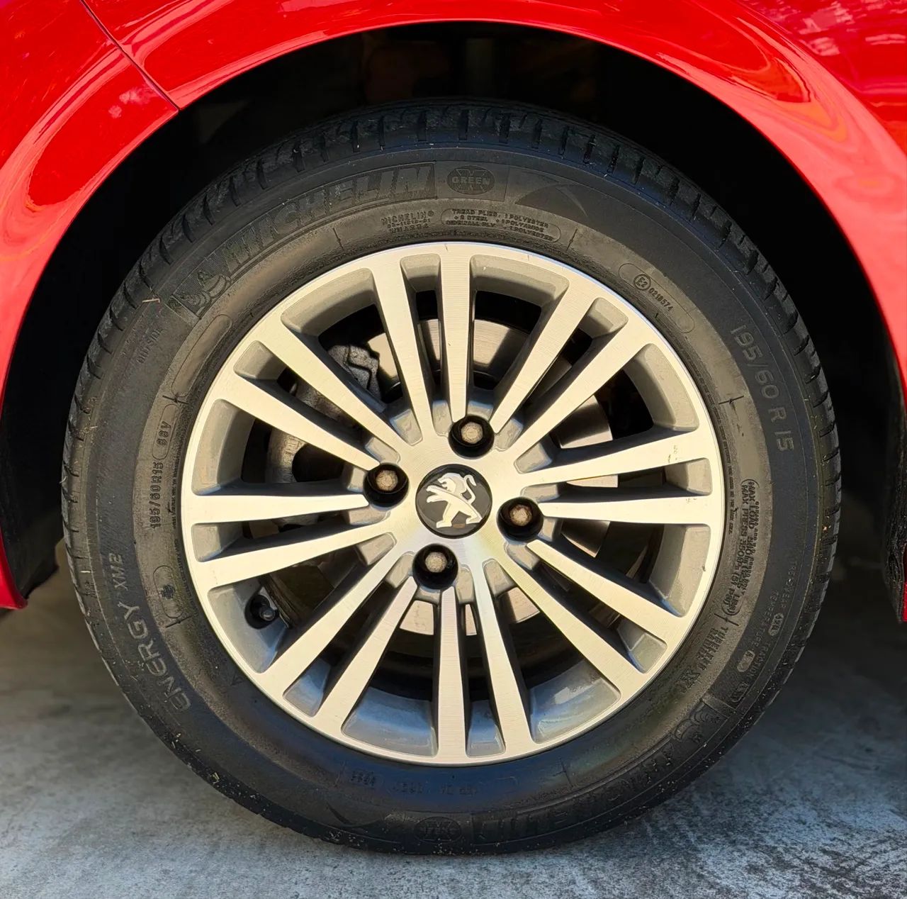 Peugeot 208 17