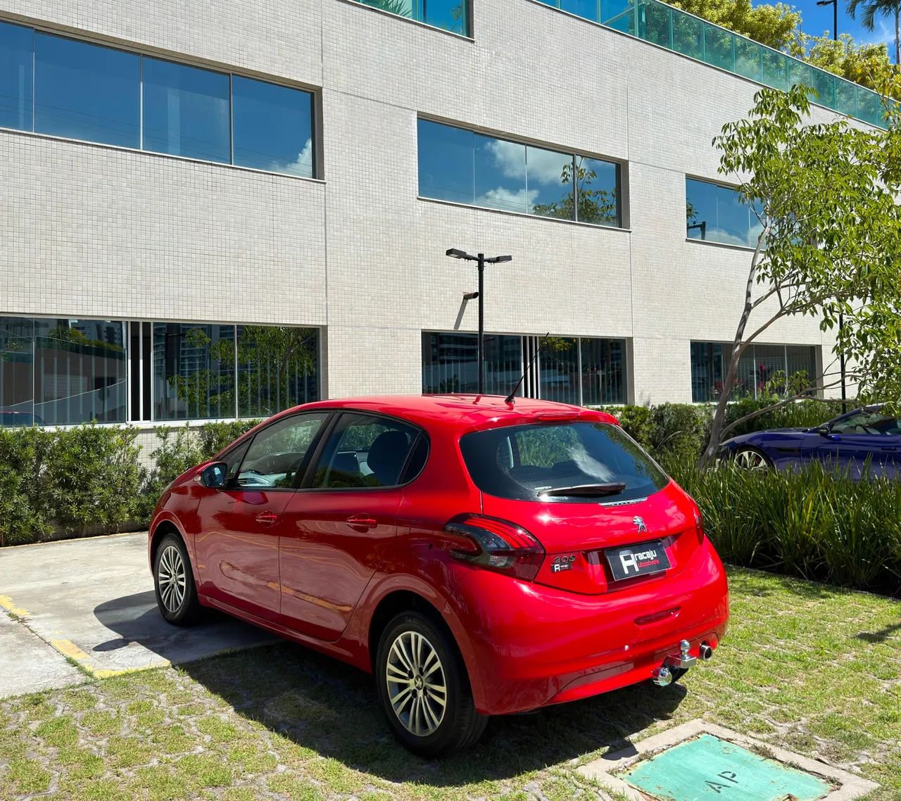 Peugeot 208 8