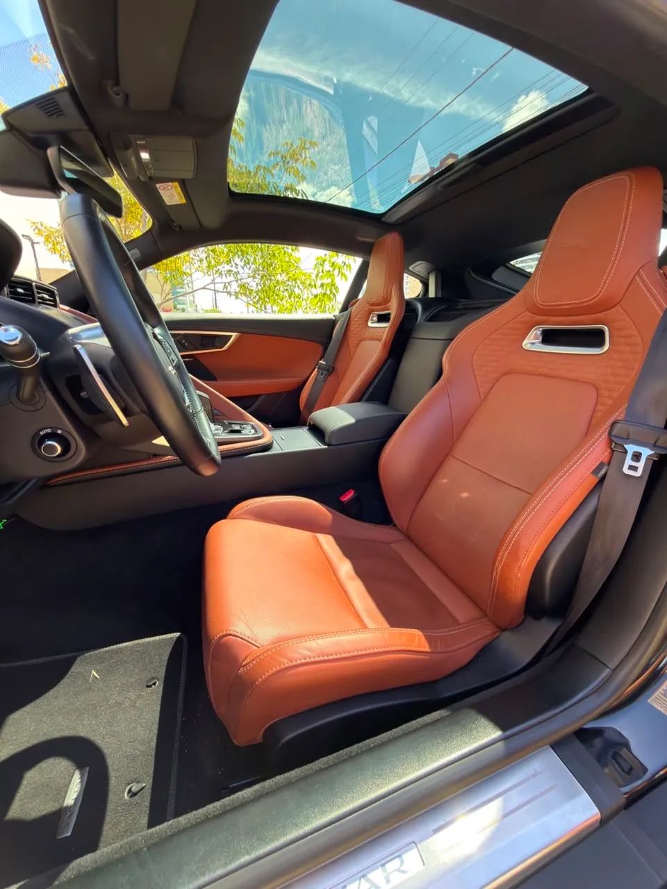 Jaguar F-TYPE 18